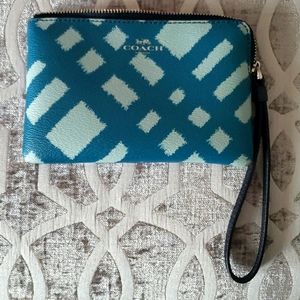 Coach Corner Zip Wristlet